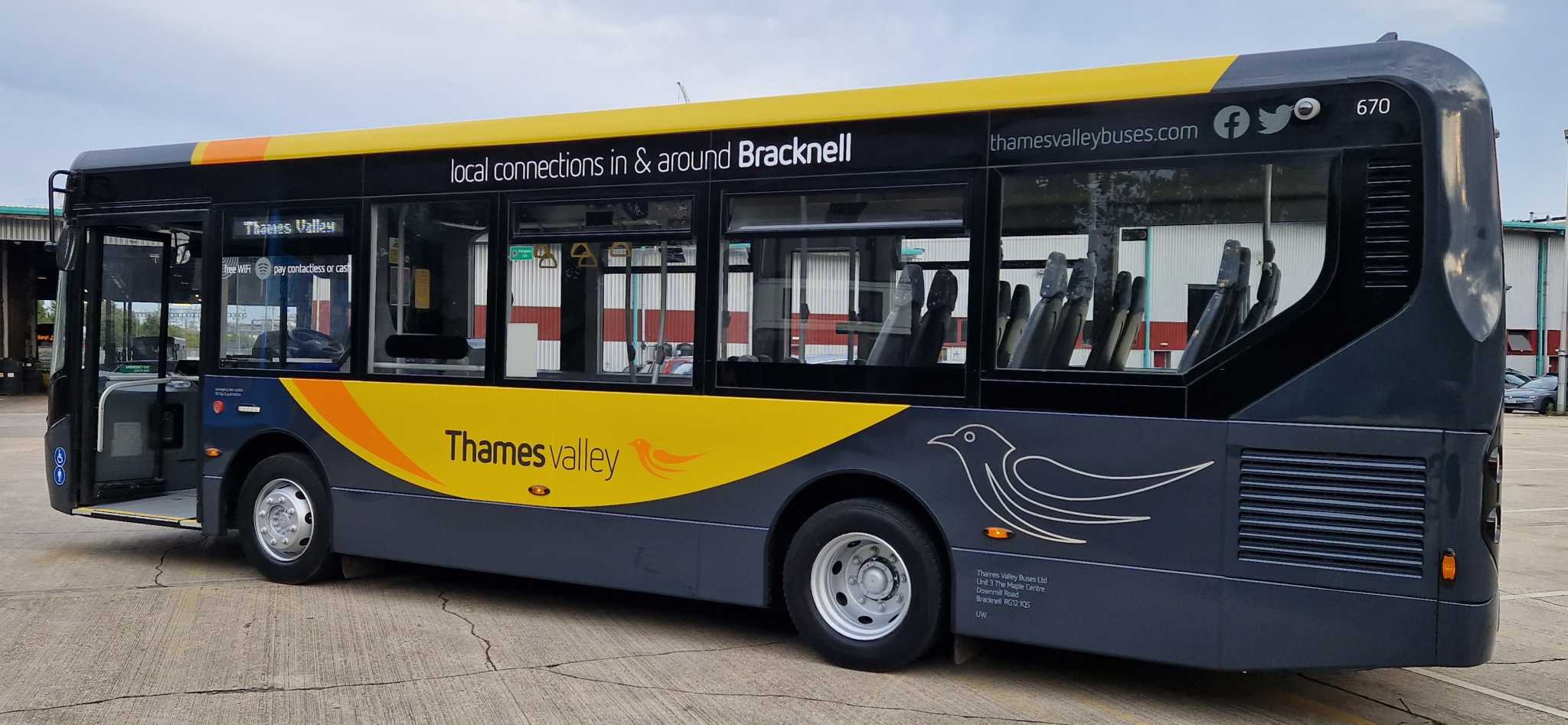 www.thamesvalleybuses.com